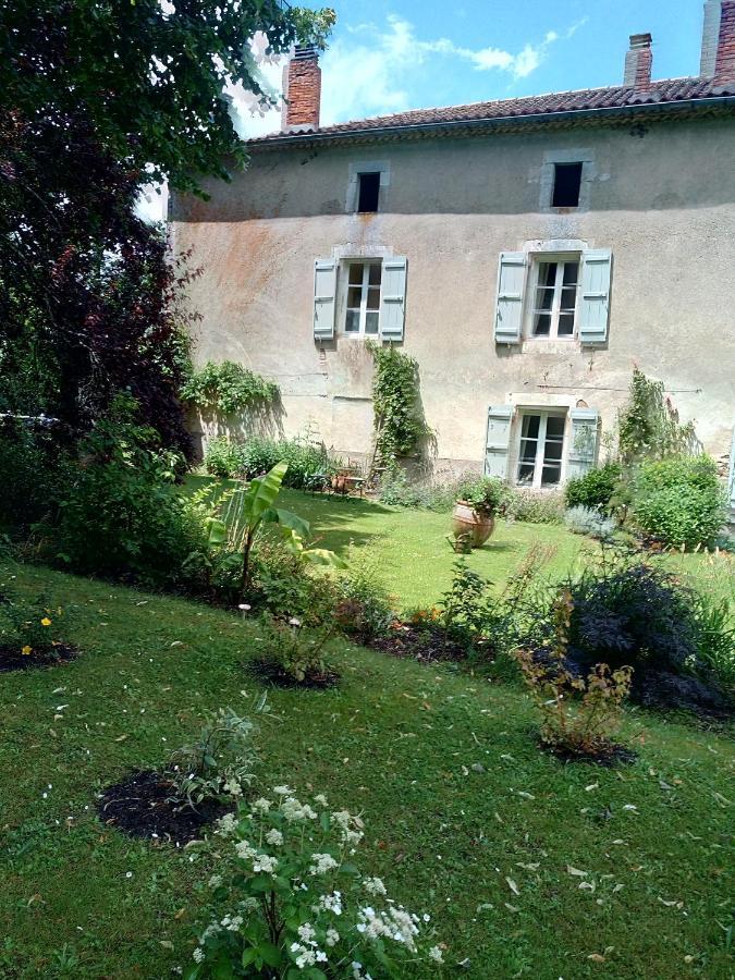 Domaine De Lalat - B&B With En-Suite Bathrooms All Rooms With Garden Views Montembœuf 외부 사진