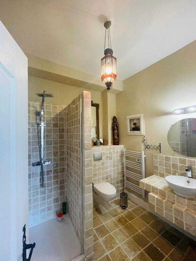 Domaine De Lalat - B&B With En-Suite Bathrooms All Rooms With Garden Views Montembœuf 외부 사진