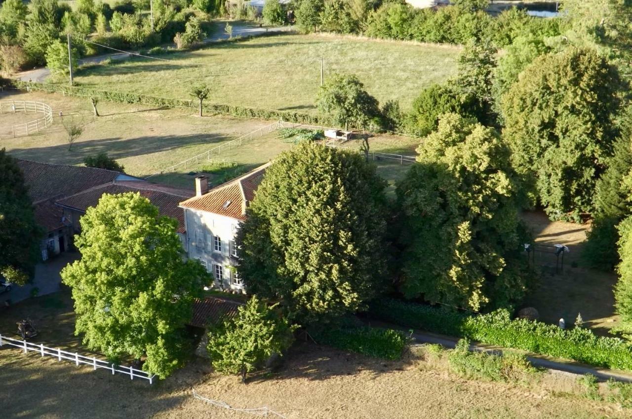 Domaine De Lalat - B&B With En-Suite Bathrooms All Rooms With Garden Views Montembœuf 외부 사진