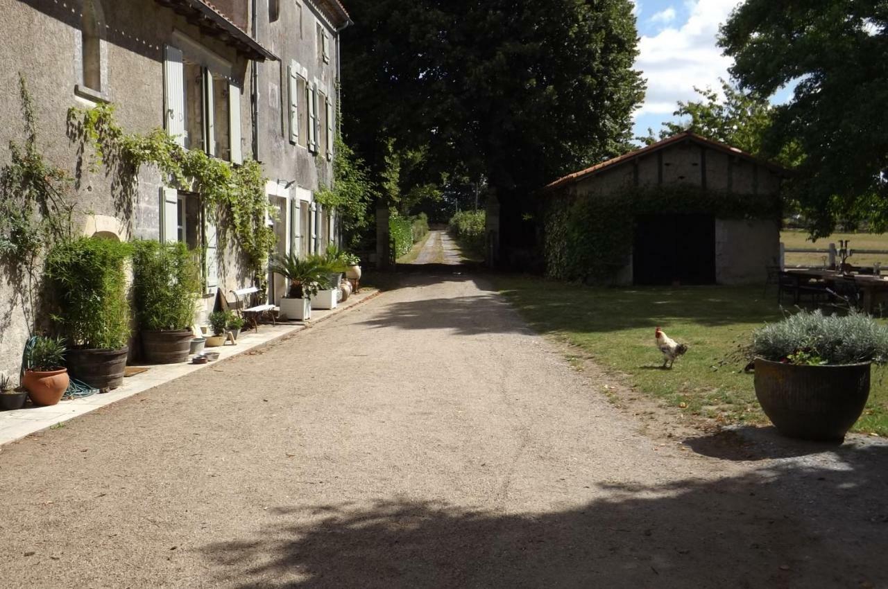 Domaine De Lalat - B&B With En-Suite Bathrooms All Rooms With Garden Views Montembœuf 외부 사진