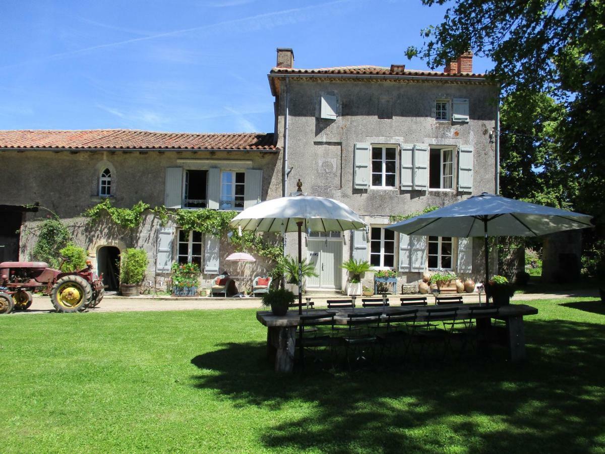 Domaine De Lalat - B&B With En-Suite Bathrooms All Rooms With Garden Views Montembœuf 외부 사진